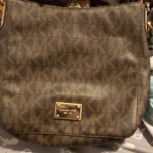 Michael Kors Crossbody purse